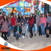 A Prefeitura Municipal de Divino realizou na última sexta-feira a inauguração da pavimentação, rede pluvial e iluminação do Bairro Nossa Senhora das Dores.