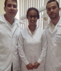 Foto: Protético Augusto Campos, ASB Tainara Soarez e Dentista Rodrigo Giviziez
